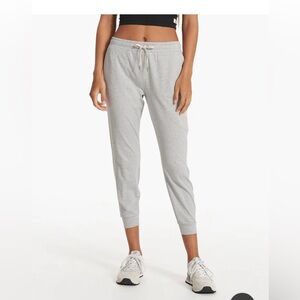 Performance jogger